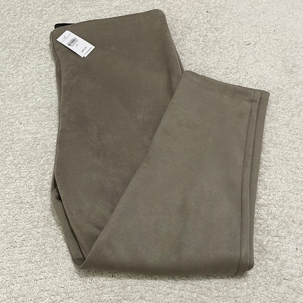 NWT- Ann Taylor - XL